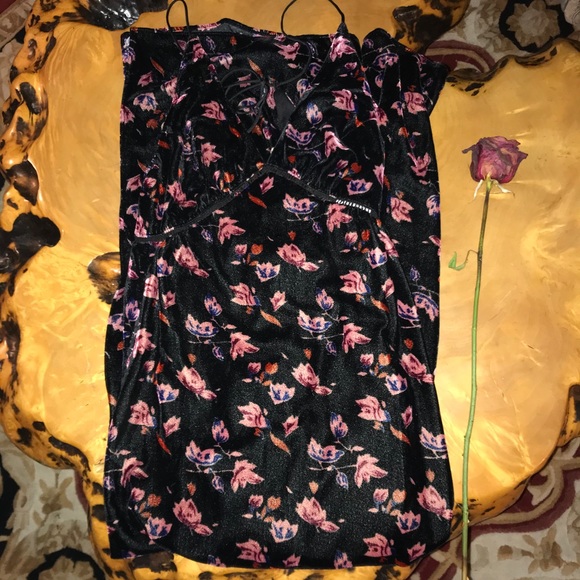 ‼️SOLD‼️NWT LikeMynded Floral Slip Maxi Dress - Picture 6 of 8